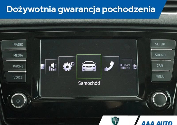 Skoda Octavia cena 28000 przebieg: 270718, rok produkcji 2015 z Pińczów małe 211